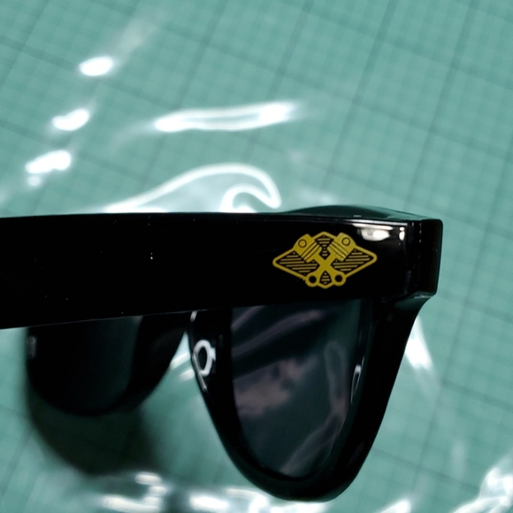 Sun glasses🏷 - Picture 3 of 6